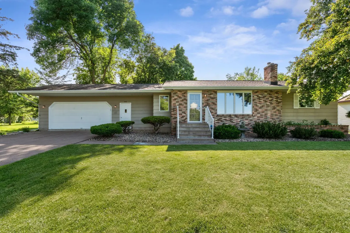 620 3rd AVE NE, Milaca, MN 56353