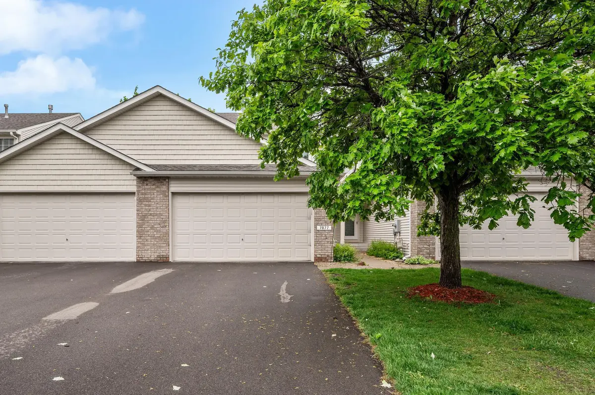 7877 Garland LN N, Maple Grove, MN 55311