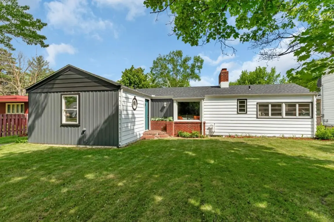 621 2nd ST S, Cold Spring, MN 56320