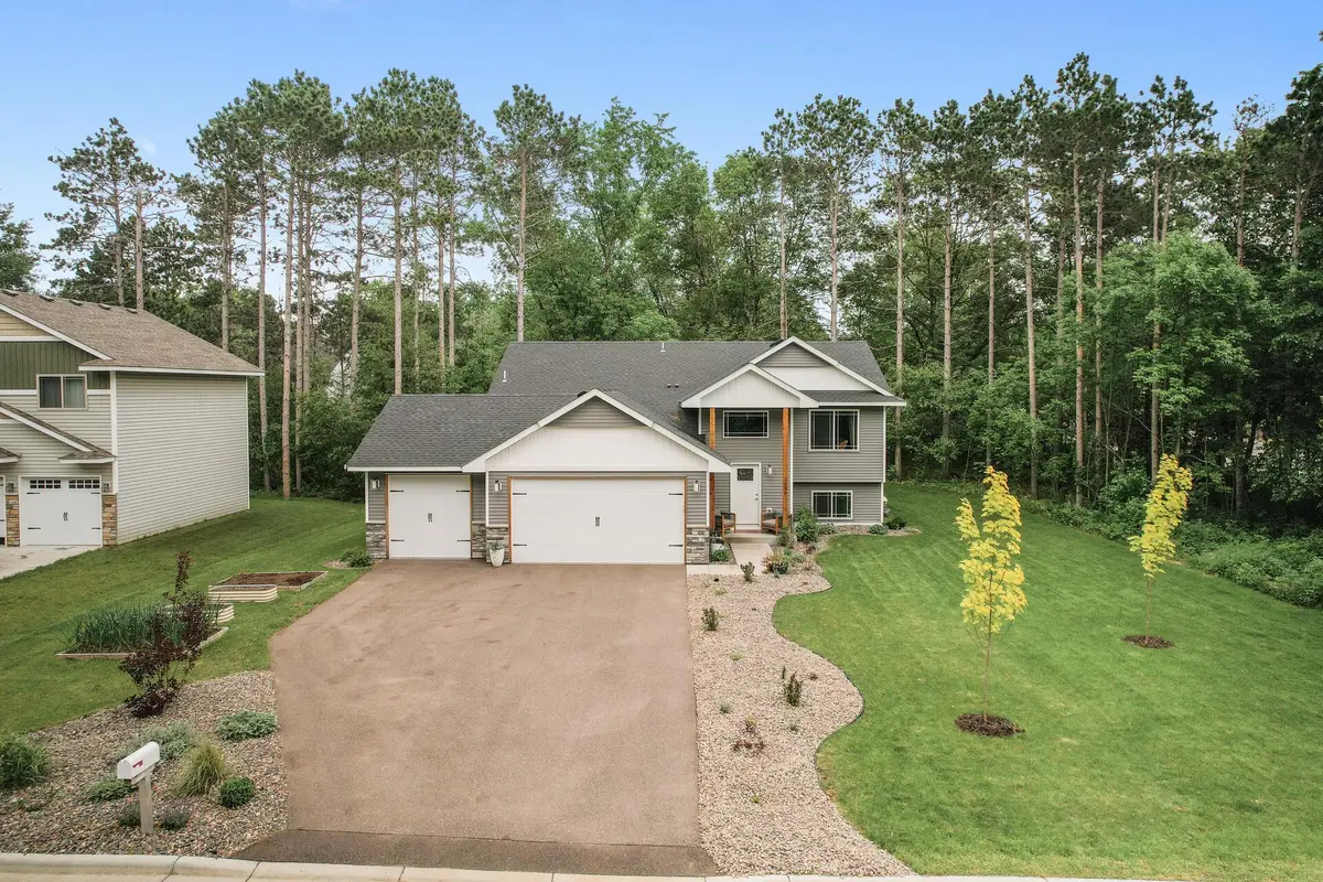 1030 Joy CIR SW, Cambridge, MN 55008