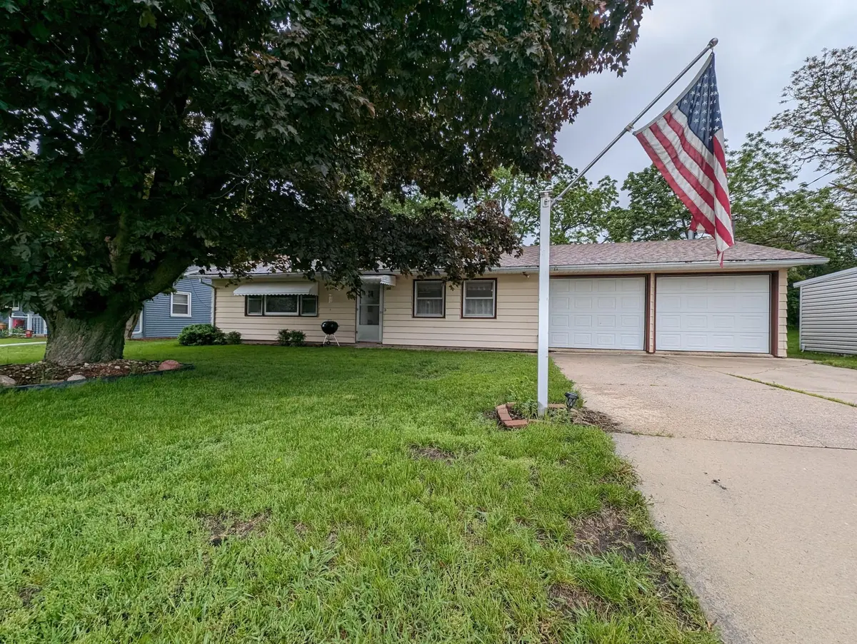 202 2nd AVE NW, Dodge Center, MN 55927