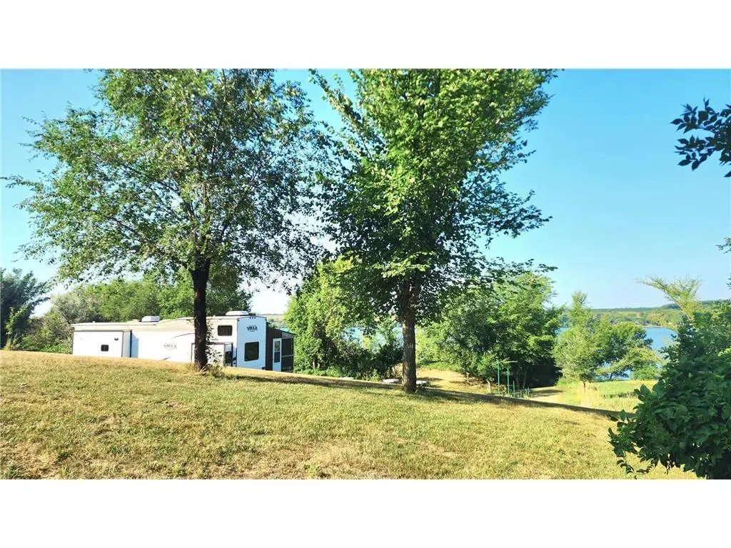 25911 Prairie View Drive, Beardsley, MN 56211