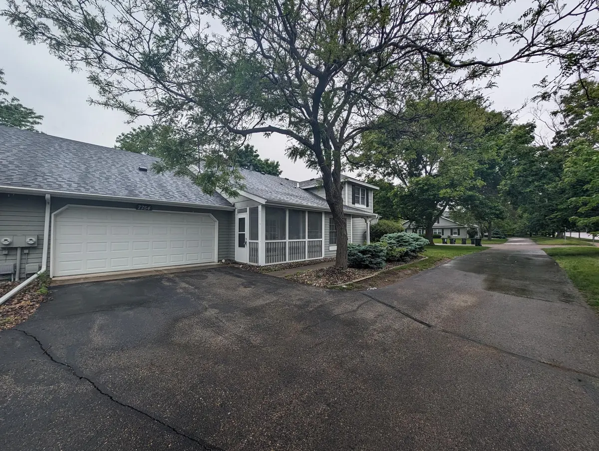 7754 Glenda CT, Apple Valley, MN 55124