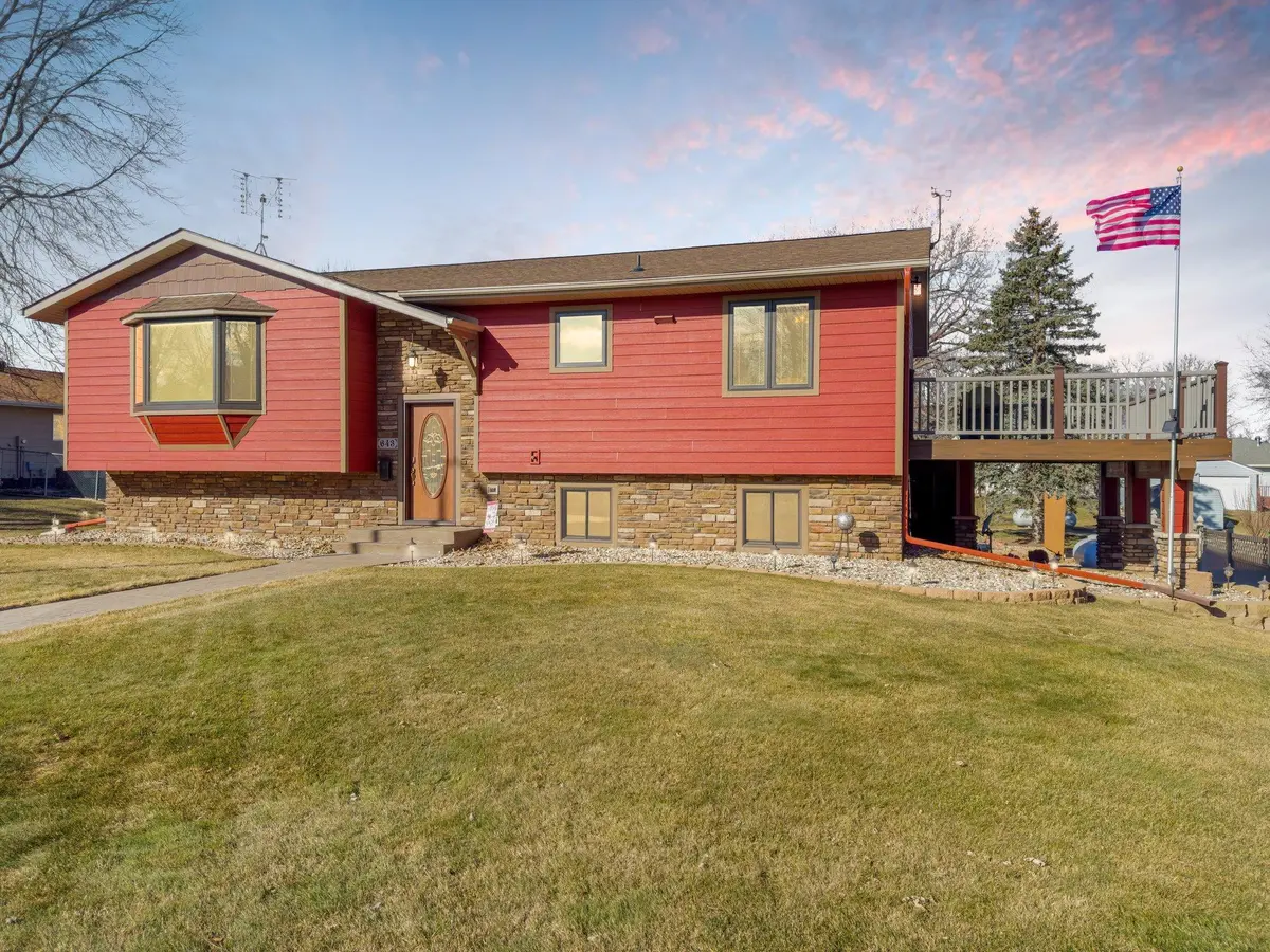643 Maine AVE, Adrian, MN 56110