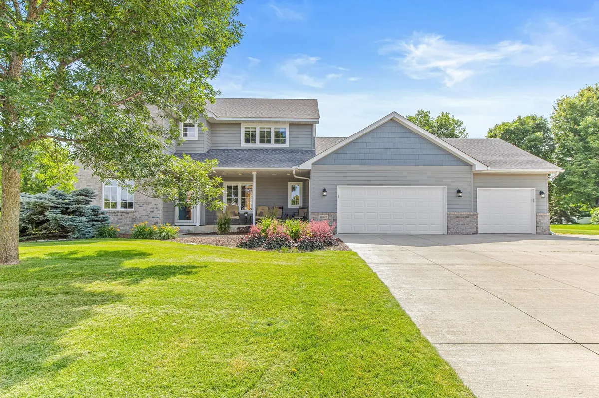 17822 Idalia PATH, Lakeville, MN 55044