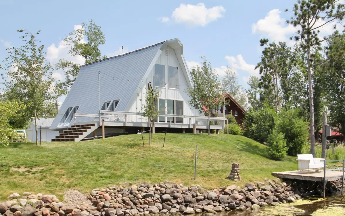 1693 White Ash WAY, Apple River Twp, WI 54810