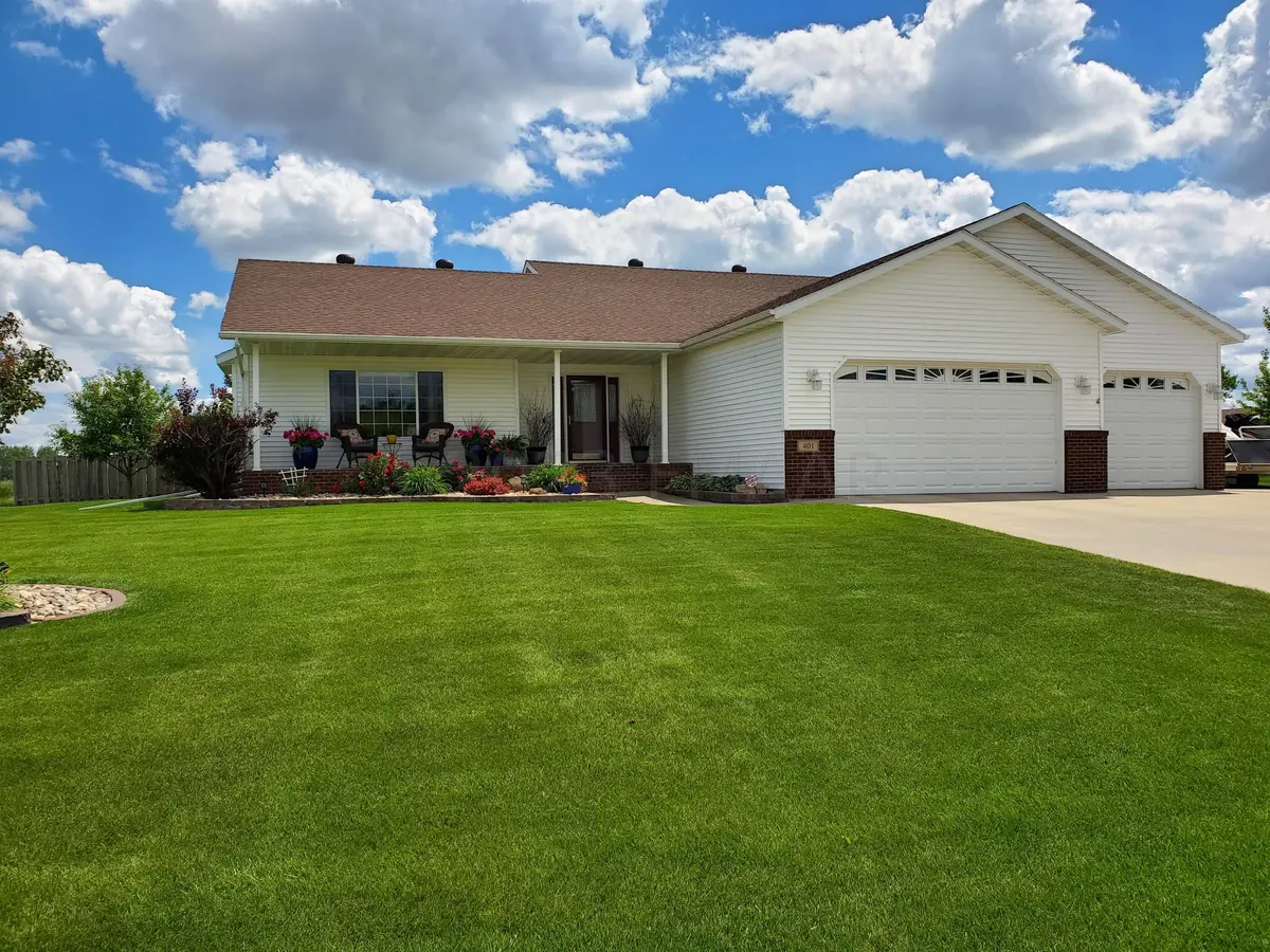401 LIBERTY LN, Horace, ND 58047