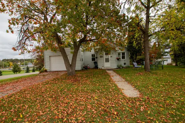 318 Clearwater AVE NW, Bagley, MN 56621