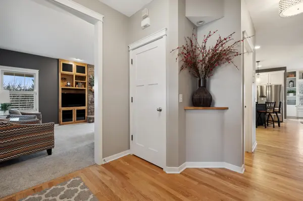 11352 Middleton TRL, Woodbury, MN 55129