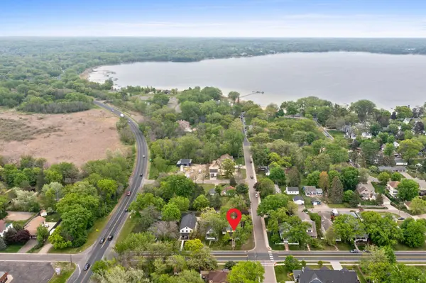 4996 Stewart AVE, White Bear Lake, MN 55110