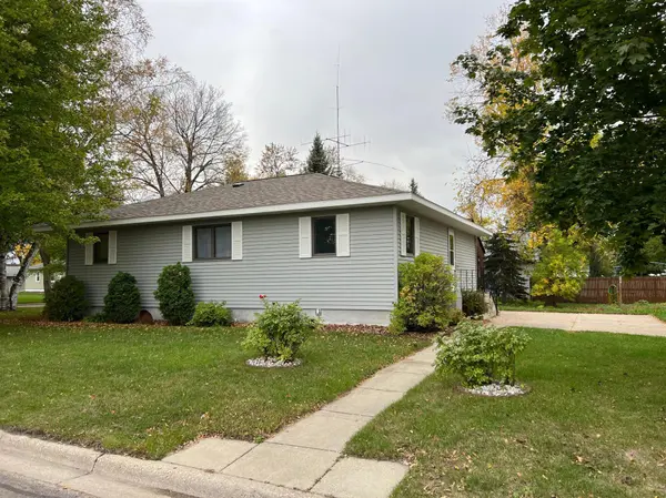 313 17th ST N, Benson, MN 56215