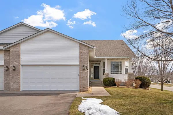 797 Woodduck DR, Woodbury, MN 55125