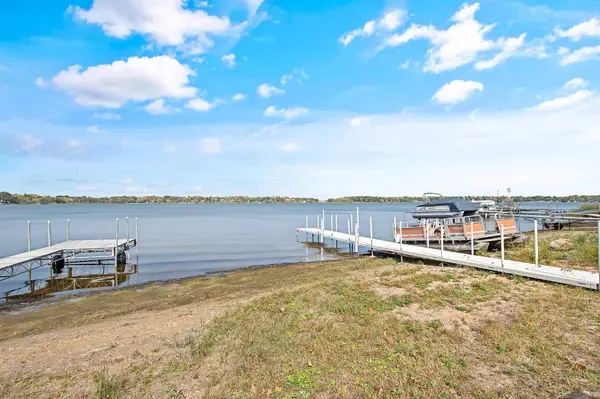 12050 Mentzer TRL, Chisago Lake Twp, MN 55045