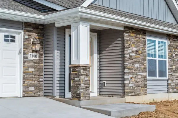 1022 Hewitt BLVD, Red Wing, MN 55066