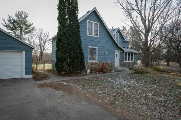 205 Beechwood AVE N, Braham, MN 55006