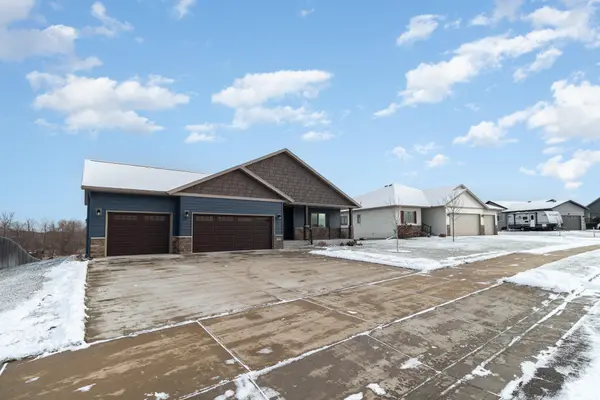 103 Winden WAY, Avon, MN 56310