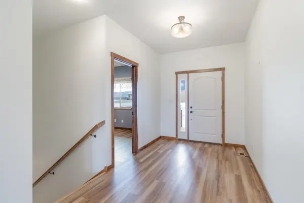 103 Winden WAY, Avon, MN 56310