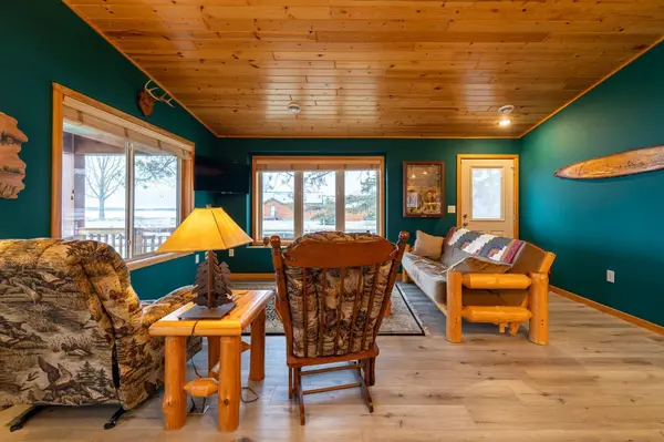 5843 Lakeshore LN NW, Pike Bay Twp, MN 56633