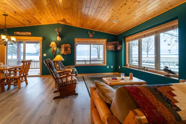 5843 Lakeshore LN NW, Pike Bay Twp, MN 56633