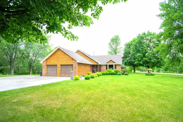10425 Kismet ISLE, Chisago City, MN 55013