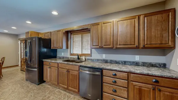 1709 Oakwood TER, Albert Lea, MN 56007