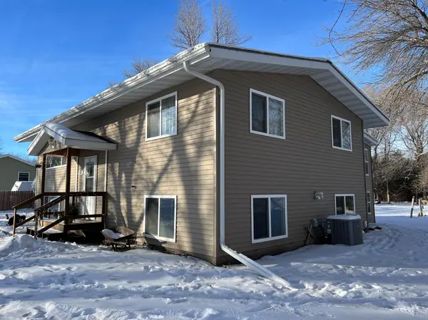 280 10th ST NE, Benson, MN 56215