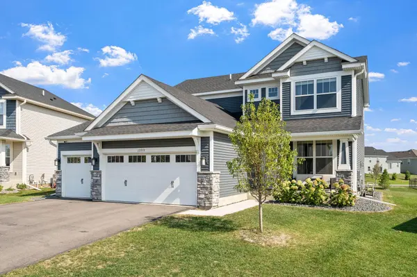 1222 Maple LN, Carver, MN 55315