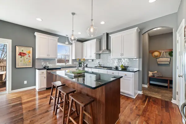 6935 69th CIR NE, Albertville, MN 55301