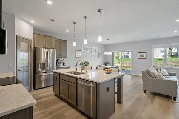 1038 Maple Hill RD, Newport, MN 55055