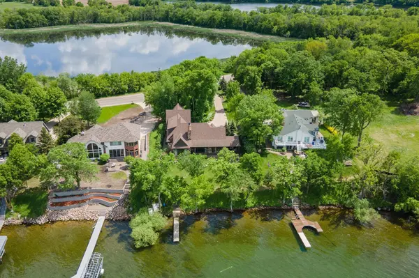 11660 Indian Beach RD, Green Lake Twp, MN 56288