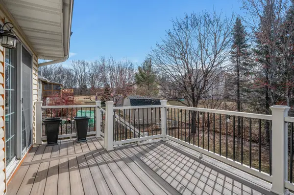 6847 Sandlewood RD Woodbury, MN 55125