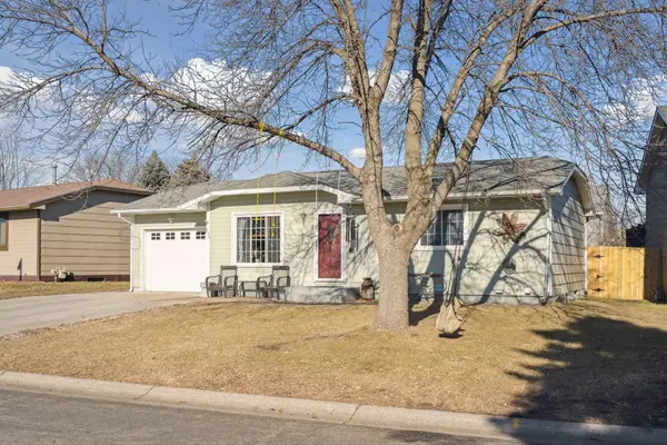 543 Jefferson LN NW, Elk River, MN 55330