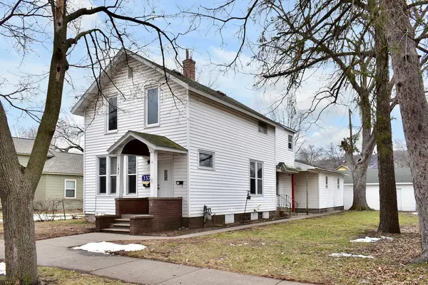 157 E Sanborn ST, Winona, MN 55987