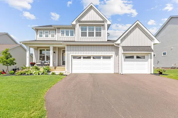 527 Elizabeth WAY, Hudson, WI 54016
