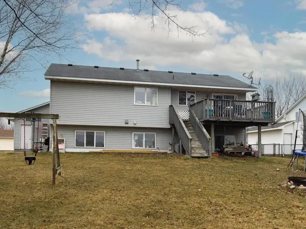 1041 Meadow ST, Cologne, MN 55322