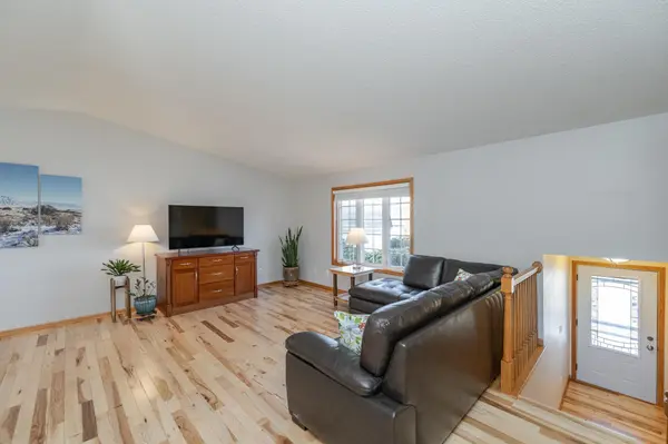 940 Pine CT NE, Pine Island, MN 55963