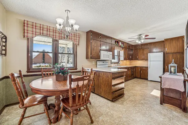 813 Brooks St W, Arlington, MN 55307