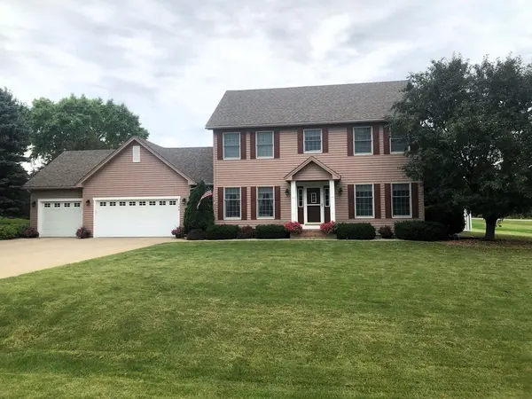 148 Fairway DR, Mankato Twp, MN 56001