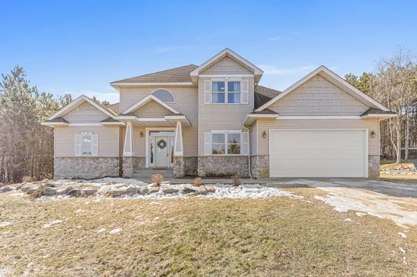 323 Soo Line RD, Hudson, WI 54016