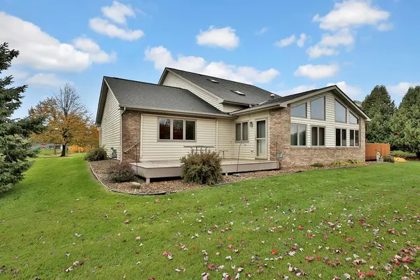 13050 Mulligan CT, Lindstrom, MN 55045