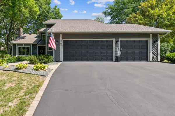 13406 Havelock TRL,  Apple Valley,  MN 55124
