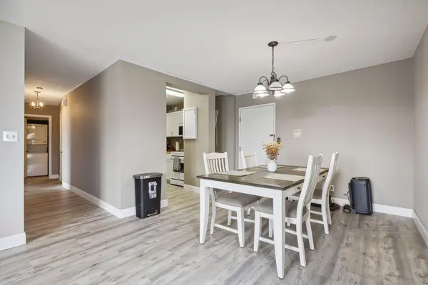 1181 Edgcumbe RD #315, Saint Paul, MN 55105