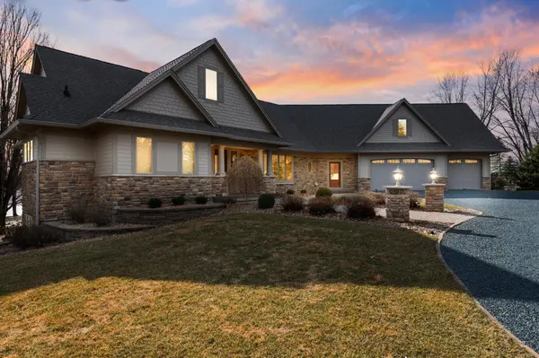 1712 Sunny Vale LN, Balsam Lake Twp, WI 54824