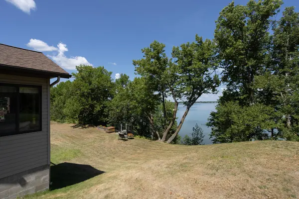 511 E Summit ST, Battle Lake, MN 56515