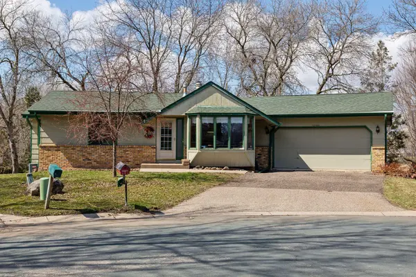 12100 Meadowlark CIR, Maple Grove, MN 55369