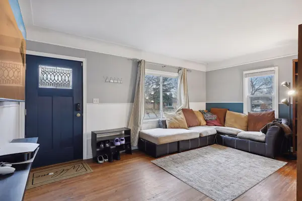 1721 Sherwood AVE, Saint Paul, MN 55106