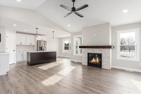 1676 Squirrel WAY, New Richmond, WI 54017
