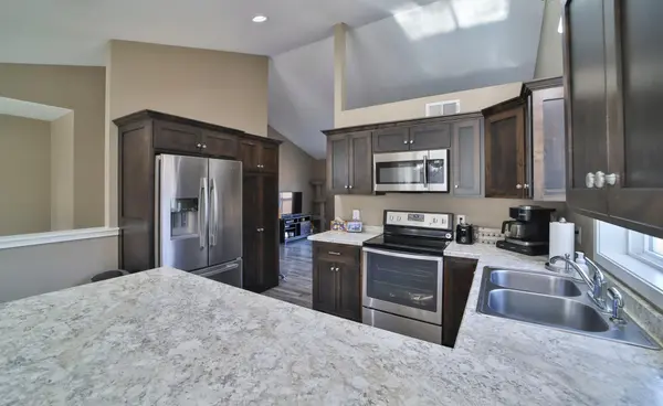3696 Upper Roy Lake RD, Nisswa, MN 56468