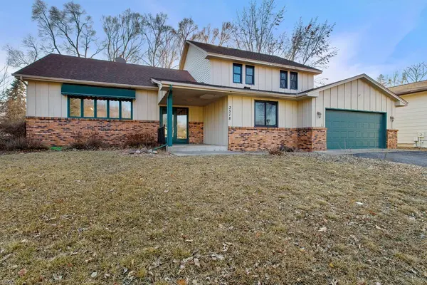 3518 114th LN NW,  Coon Rapids,  MN 55433