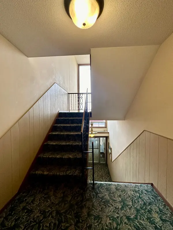 3076 Lexington AVE N #B2, Roseville, MN 55113